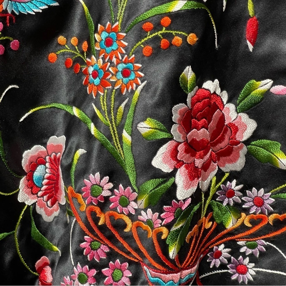 Vintage Silk Manila Piano Shawl Colorful Floral Hand Embroidered Wrap Scarf - Picture 12 of 16